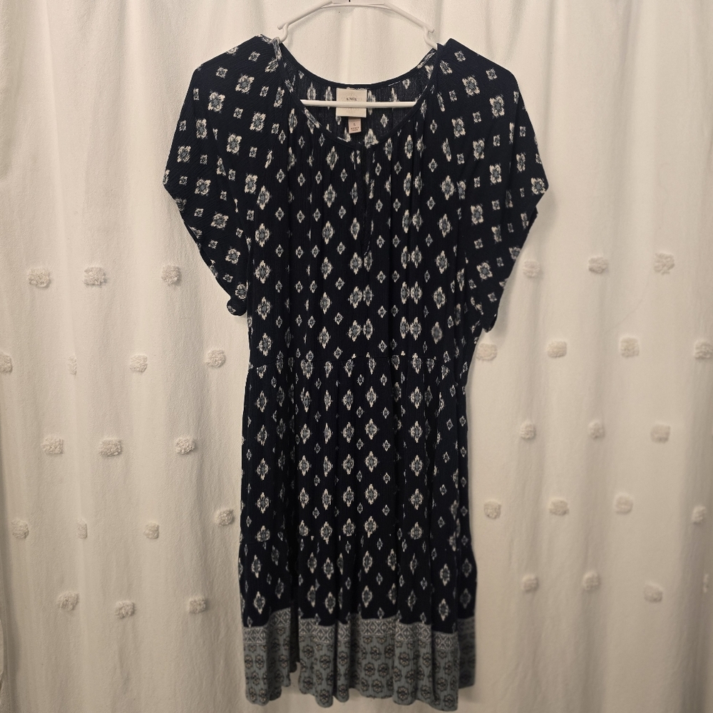Knox Rose Navy and White Patterned Dress Size Large With Pockets